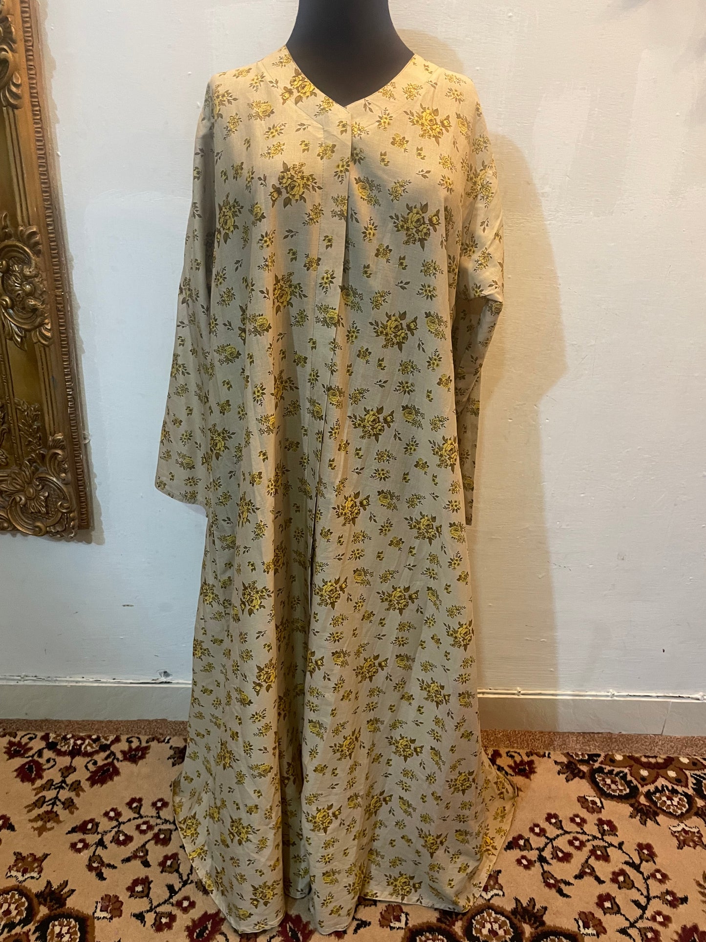πΈ The Peony Lawn Abaya | Soft Blush & Rose Floral Printed Abaya 049