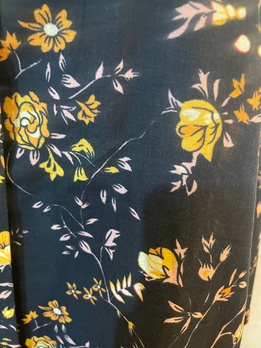 π The Charcoal Bloom Lawn Abaya | Dark Grey & Black Floral Printed Abaya 050