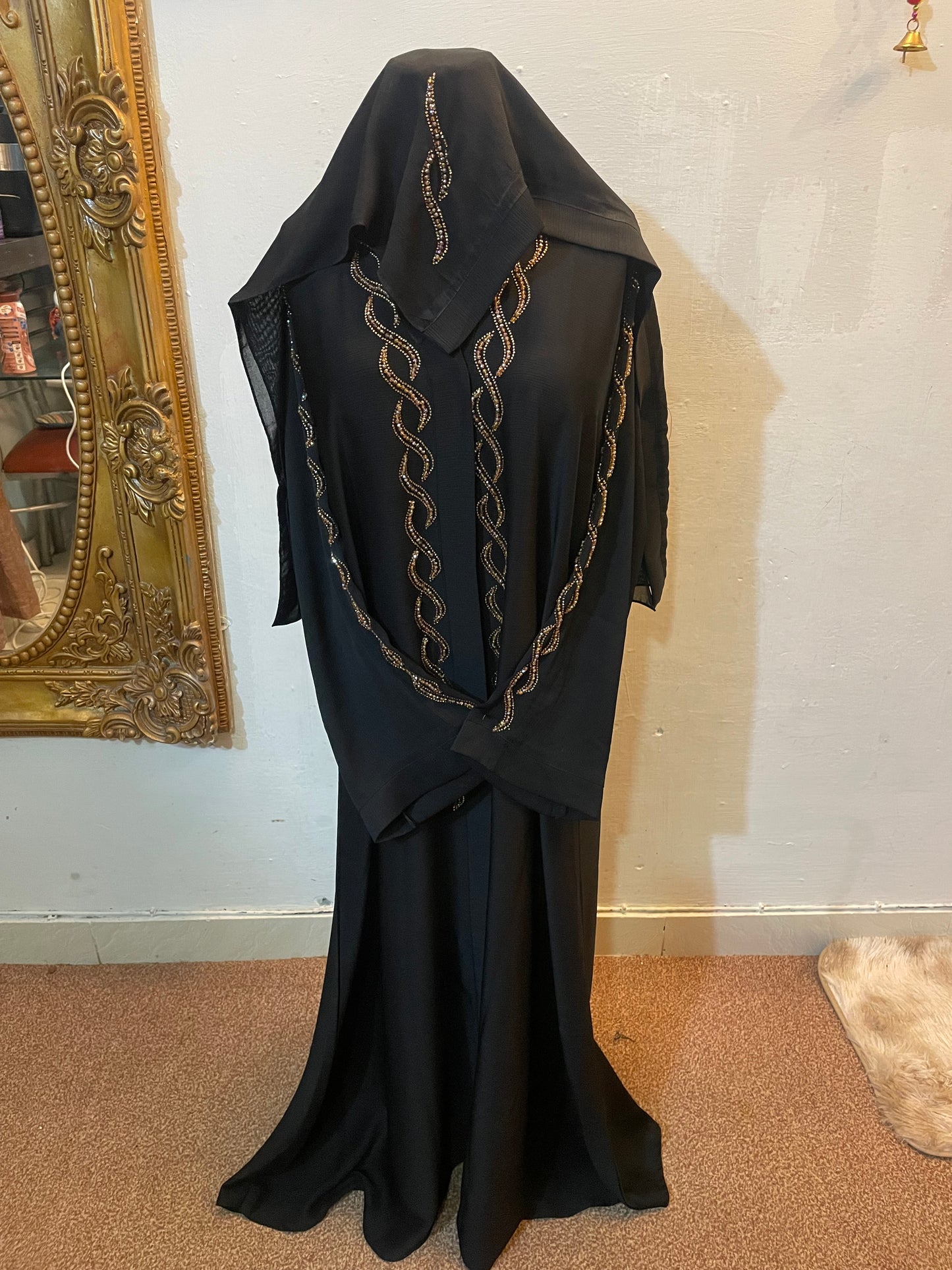 ✨ NOOR ELEGANCE Black Zoom Abaya with Golden Hand Embellishments & Scarf - 020