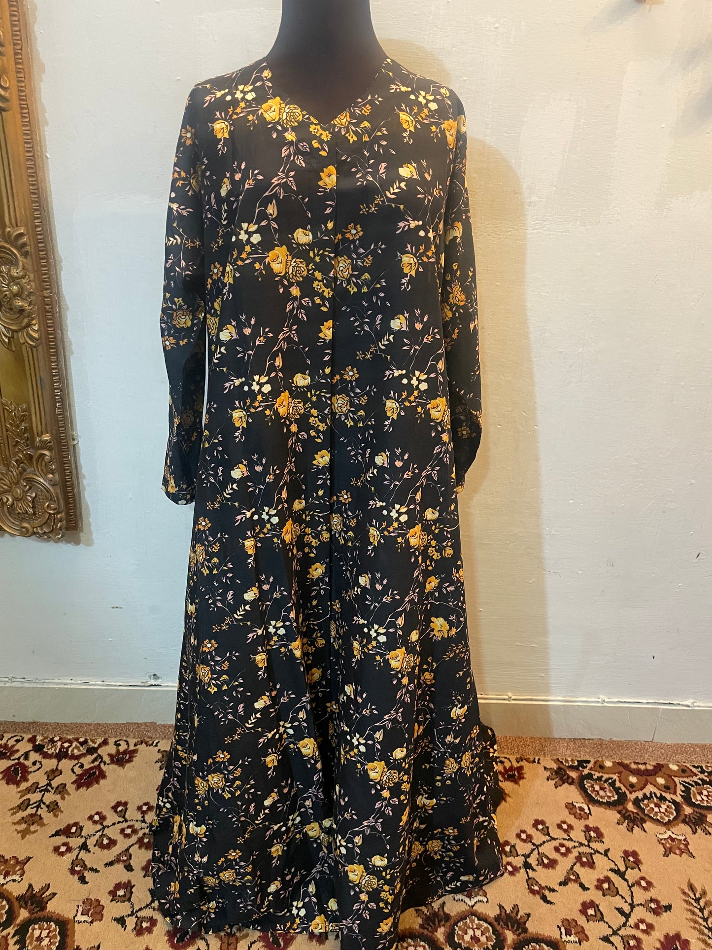 🌑 The Charcoal Bloom Lawn Abaya | Dark Grey & Black Floral Printed Abaya 050