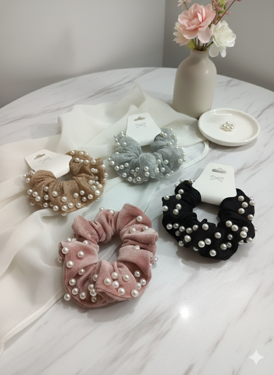 Pearl-Scrunchies